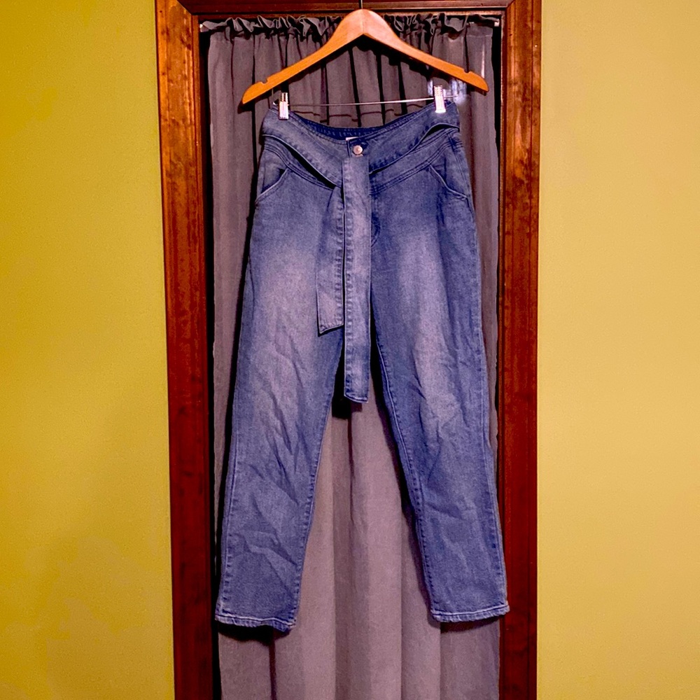 Used cropped jeans